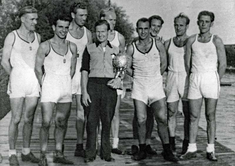 1948 – Stadtachtermannschaft