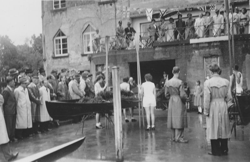 1951 – Bootstaufe