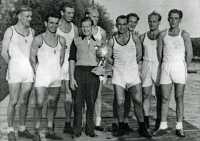 1948 – Stadtachtermannschaft