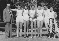 1959 – Damen Vierer